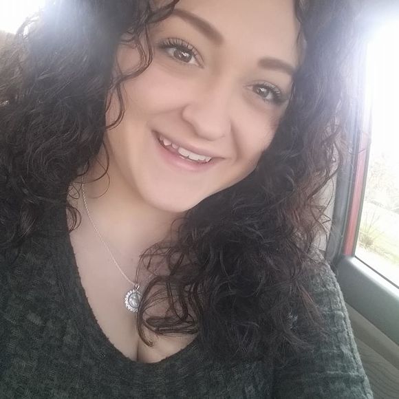 Meet your Posher, Mariah - Picture 1 of 1